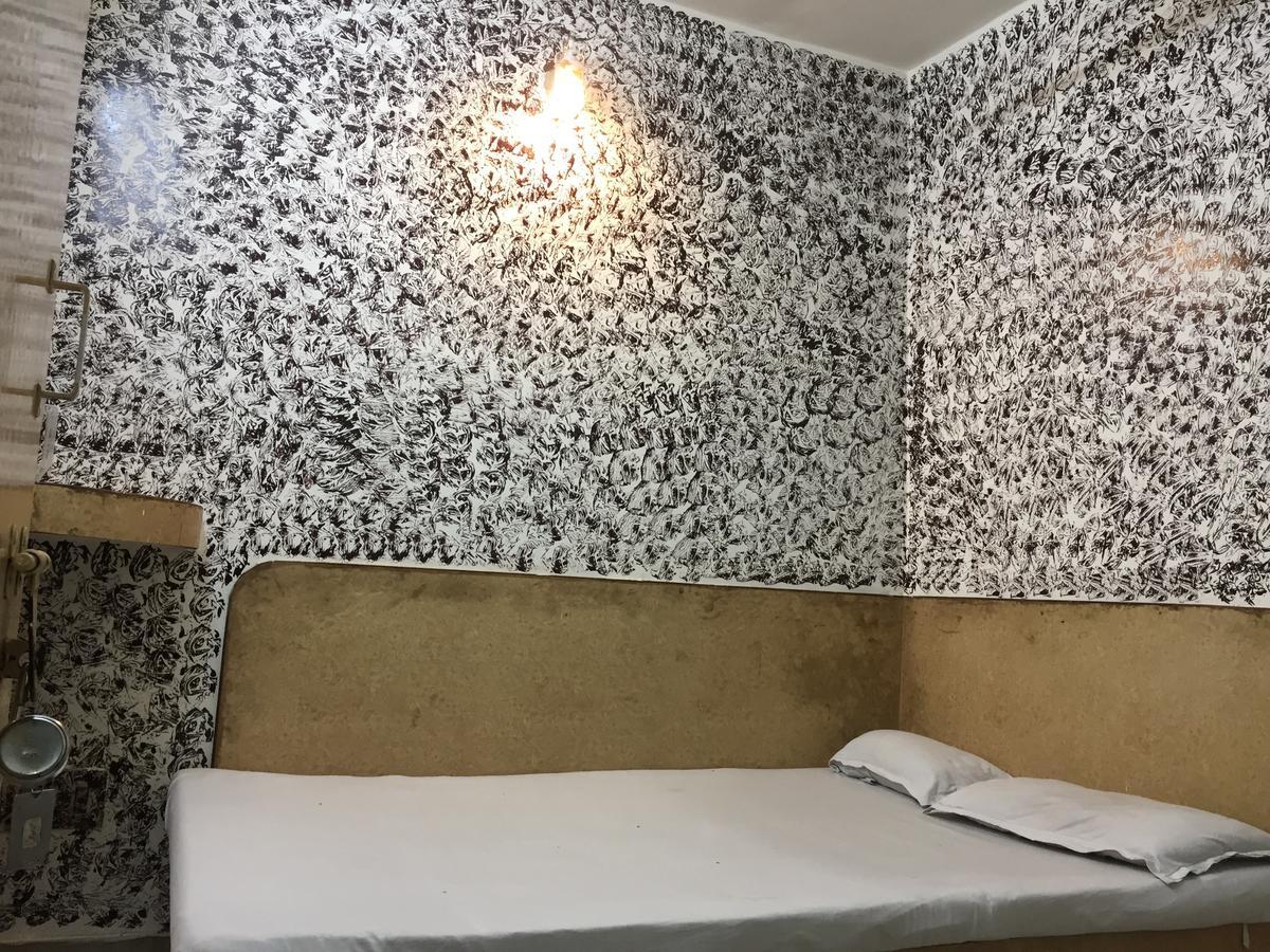 Karam Durga Guest House Új-Delhi Kültér fotó